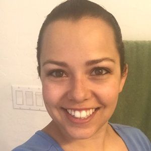 Meet your Posher, Hilary